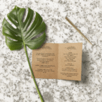 Taitettu A6 kortti, ruskea kierrätyskartonki